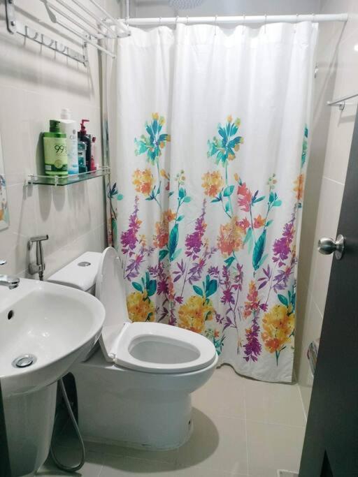 Cubao Manhattanheights U31N Tb, Studio Unit 马尼拉 外观 照片
